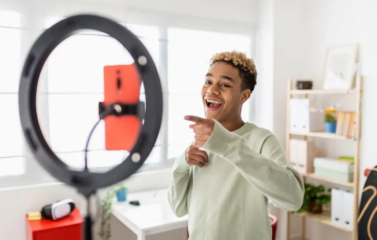 Best Free AI Tools for Content Creators: 2025 Edition